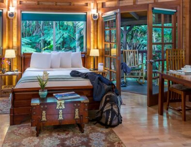 Volcano Bed and Breakfast Mauna Kea Room Overview with Queen bed