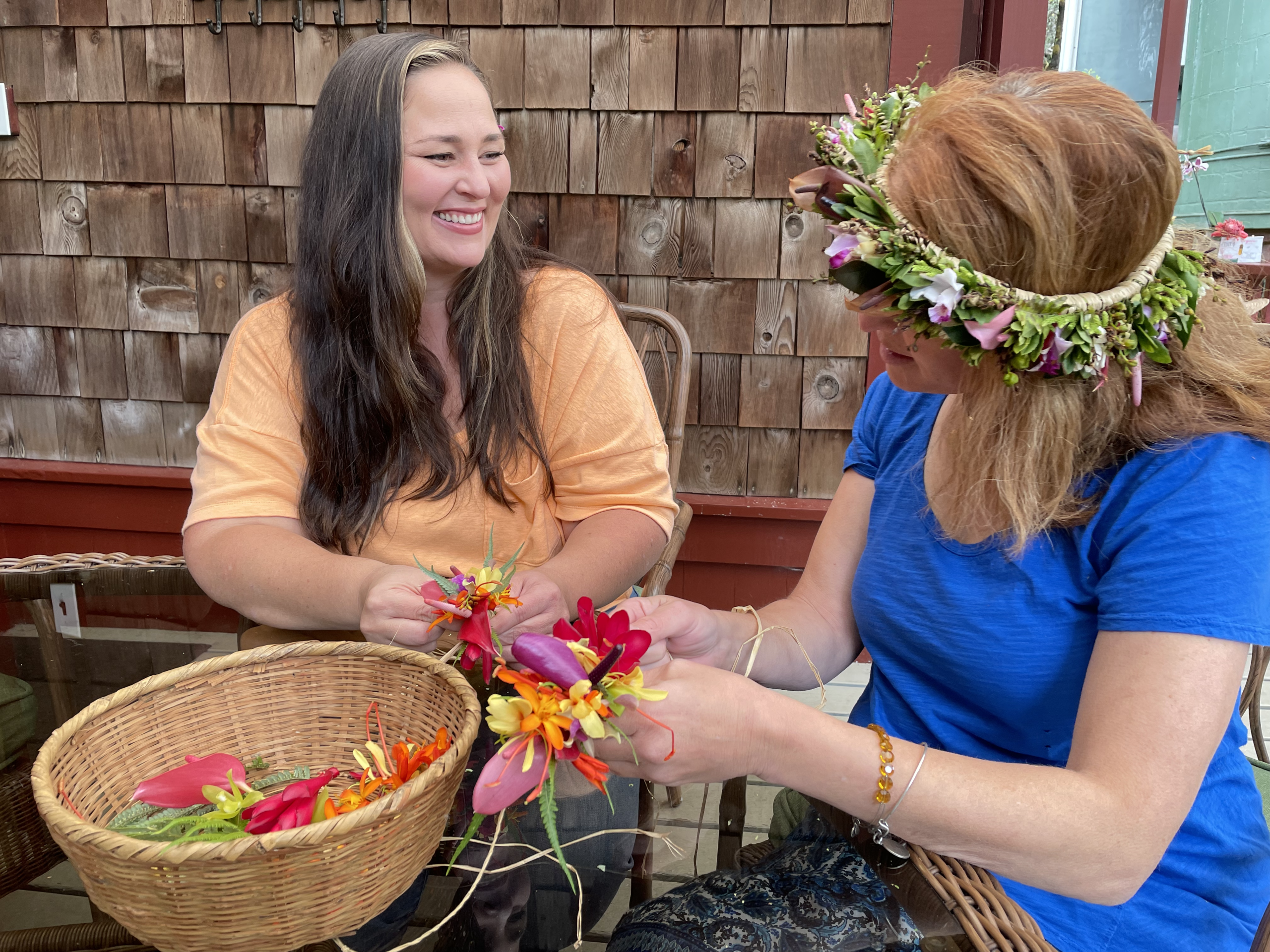 women-making-leis women-making-leis
