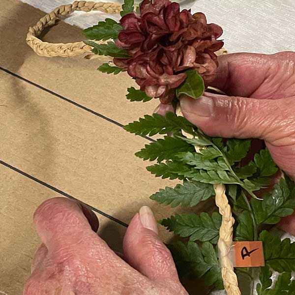 lei making by hand